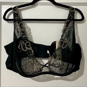 Cacique Unlined Wire Plunge Bra